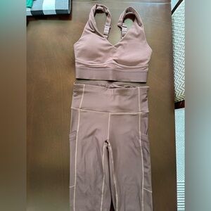 Fabletocs brown cold weather leggings + bra with pockets